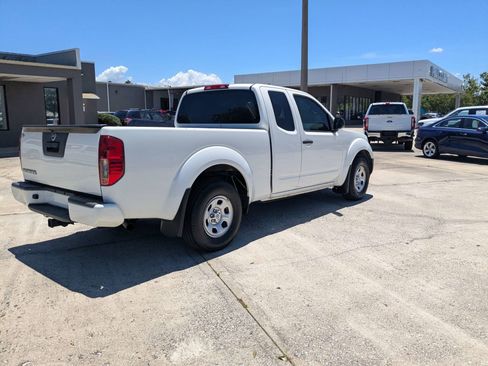 Used 2019 Nissan Frontier S RWD image 4