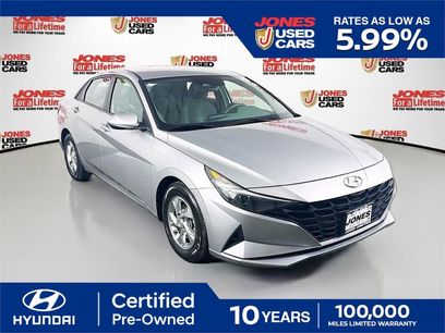 Certified 2022 Hyundai Elantra SE w/ Cargo Package