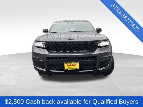 New 2025 Jeep Grand Cherokee L Limited w/ Black Appearance Package AWD/4WD image 2