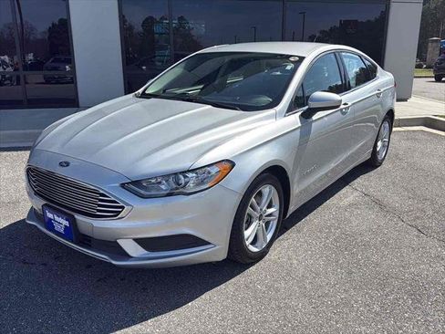 Used 2018 Ford Fusion S image 1