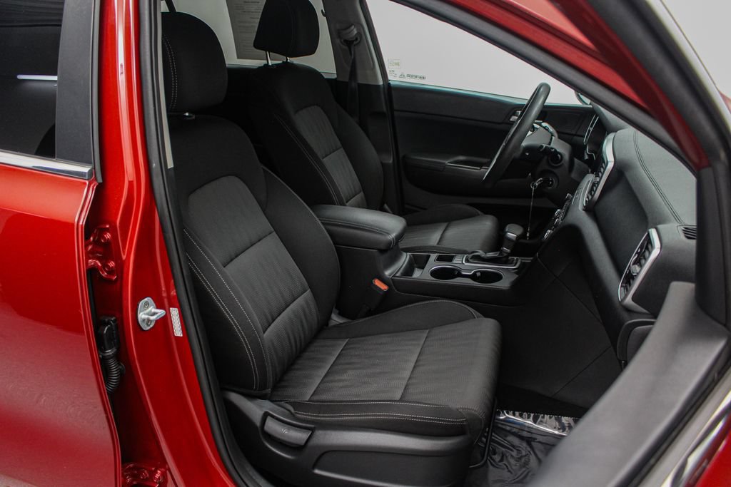 Used 2020 Kia Sportage LX AWD/4WD image 18