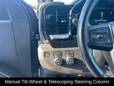 Used 2024 GMC Sierra 1500 SLT image 17