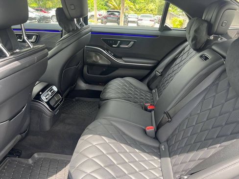 Used 2024 Mercedes-Benz S 580 4MATIC Sedan image 9