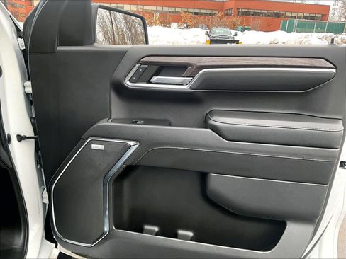 Used 2023 Chevrolet Silverado 1500 LTZ image 12