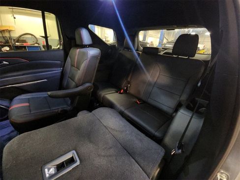 Certified 2024 Chevrolet Traverse RS w/ LPO, Floor Liner Package image 37