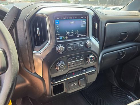 Used 2020 Chevrolet Silverado 1500 LT RWD image 36