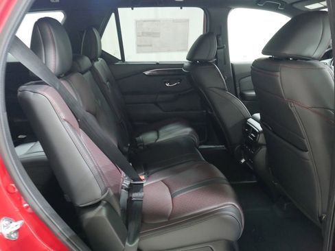 New 2025 Honda Pilot Black Edition image 24