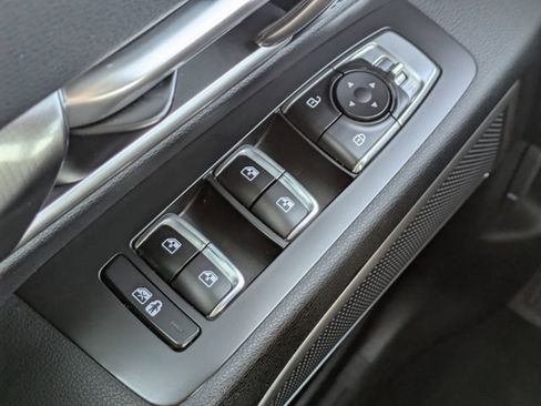 Used 2023 Kia Telluride S AWD/4WD image 23