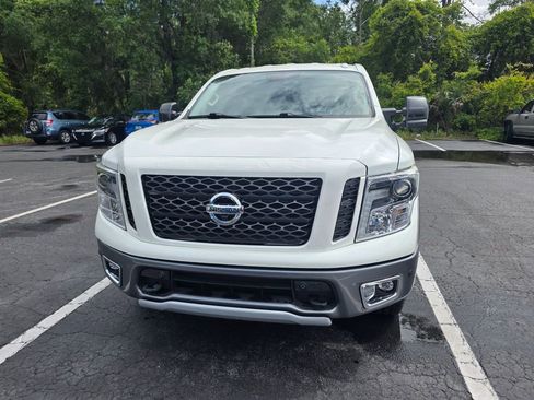 Certified 2018 Nissan Titan PRO-4X w/ Pro-4x Convenience Package image 2
