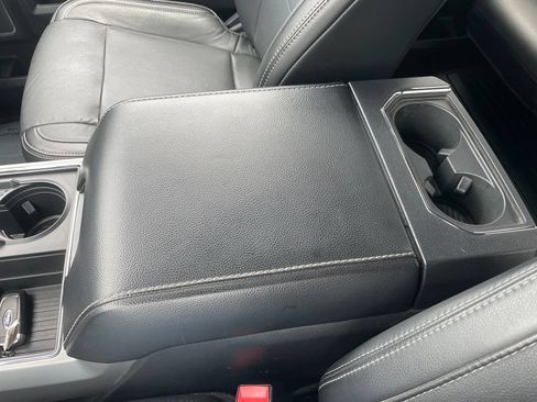 Used 2019 Ford F250 Lariat w/ Lariat Ultimate Package AWD/4WD image 43