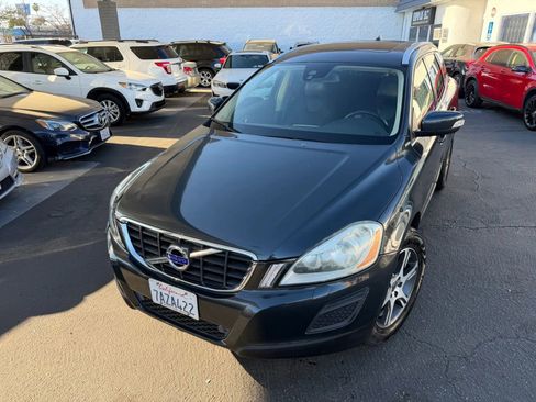 Used 2013 Volvo XC60 T6 image 4