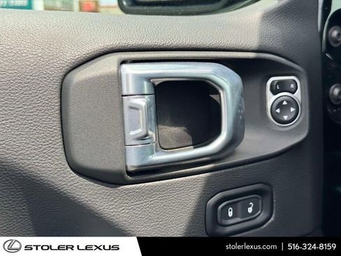 Used 2021 Jeep Gladiator Mojave AWD/4WD image 19