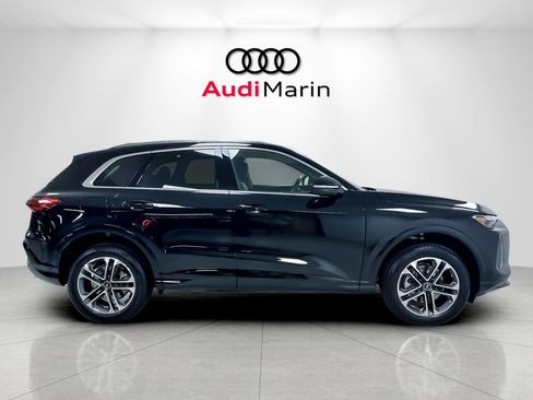 Used 2025 Audi Q5 Premium w/ Convenience Package AWD/4WD image 6