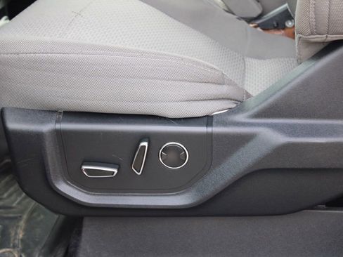 Used 2015 Ford F150 XLT w/ Equipment Group 302A Luxury image 17