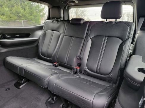 New 2026 Jeep Grand Wagoneer Summit AWD/4WD image 21