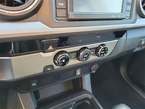 Used 2016 Toyota Tacoma SR5 image 22