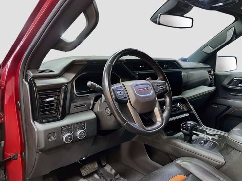Used 2022 GMC Sierra 1500 AT4 w/ AT4 Premium Package AWD/4WD image 9