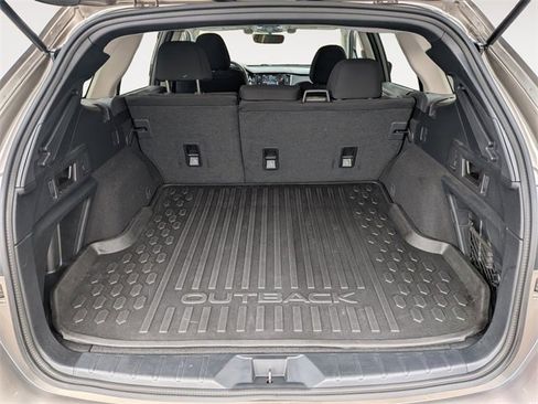 Used 2022 Subaru Outback Premium image 25