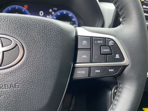 Used 2026 Toyota Grand Highlander AWD image 22