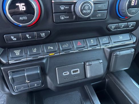 Certified 2023 Chevrolet Silverado 2500 High Country w/ Technology Package image 28