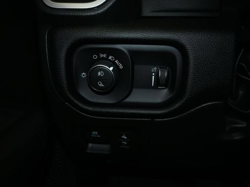 Used 2022 RAM 1500 Big Horn RWD image 25
