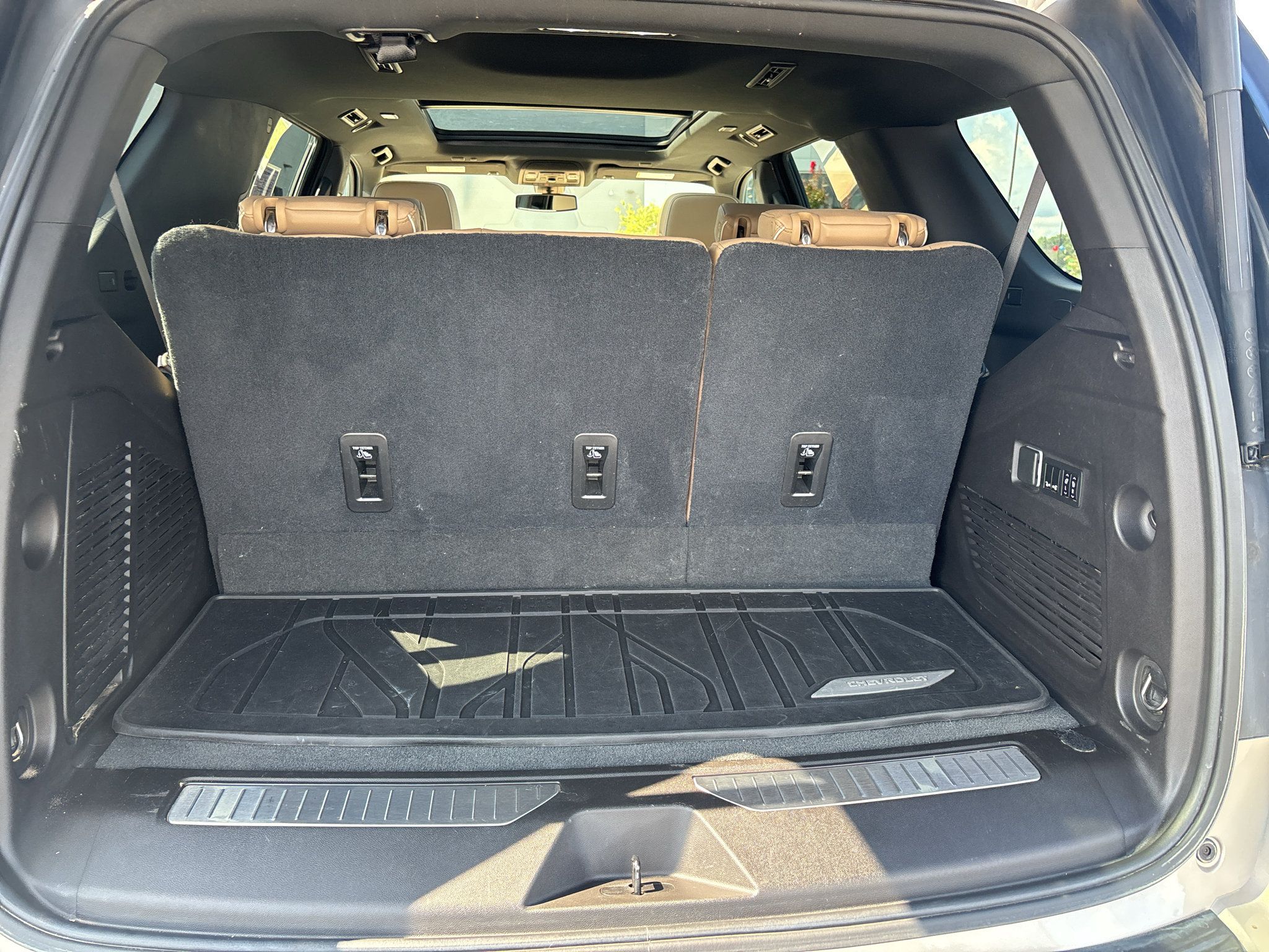 Used 2021 Chevrolet Tahoe Premier RWD image 10