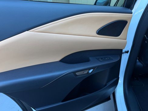 Used 2023 Lexus RX 350h image 23