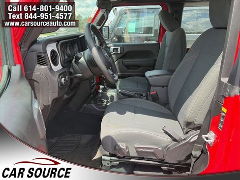 Used 2025 Jeep Wrangler Sport AWD/4WD image 10