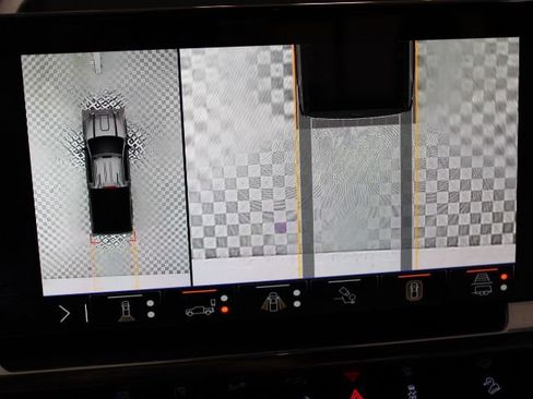 New 2025 GMC Sierra 2500 SLT w/ SLT Premium Package image 38