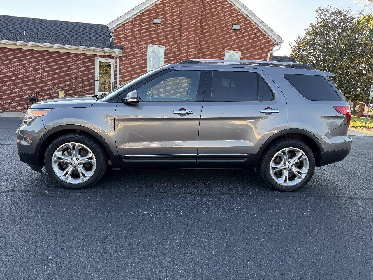 Used 2013 Ford Explorer Limited AWD/4WD image 8