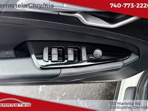 Used 2024 Kia Sportage EX image 14