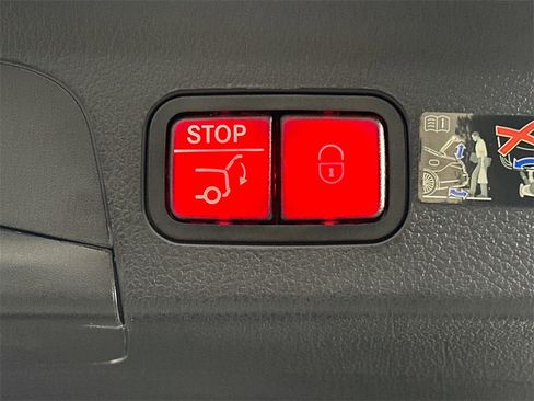 Certified 2025 Mercedes-Benz GLE 450 GLE 450 image 21