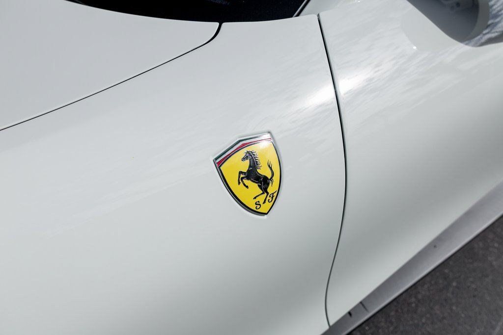 Used 2024 Ferrari Roma Spider RWD image 39