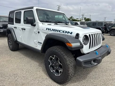 Used 2022 Jeep Wrangler Unlimited Rubicon 4xe w/ Cold Weather Group AWD/4WD image 3