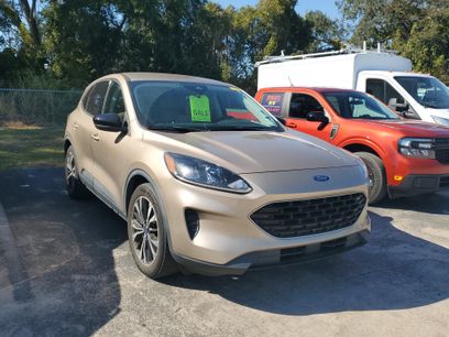 Used 2021 Ford Escape SE w/ SE Sport Appearance Package