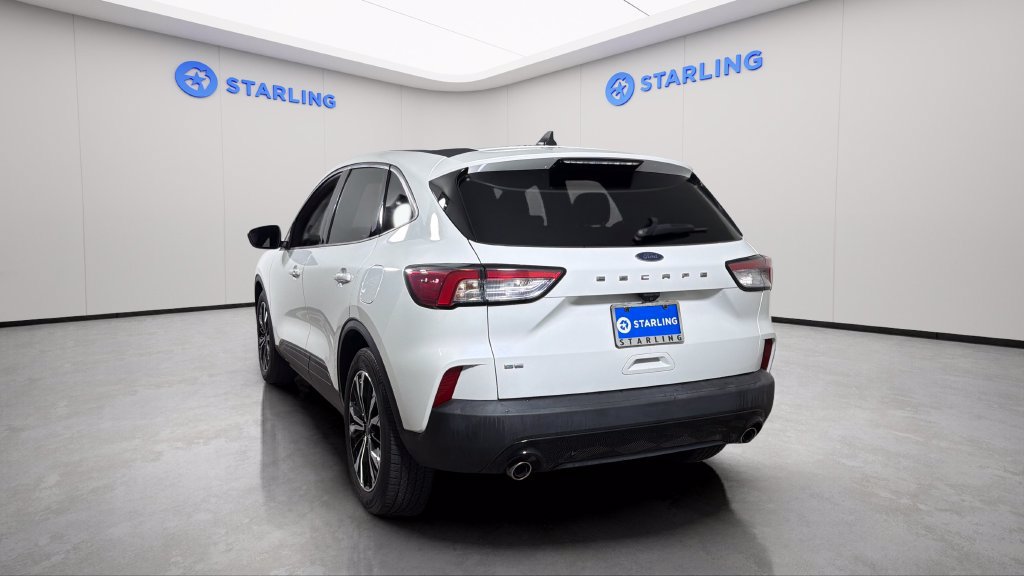 Used 2022 Ford Escape SE w/ SE Sport Appearance Package FWD image 6