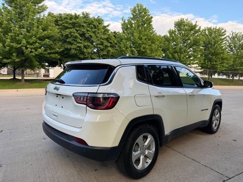 Used 2018 Jeep Compass Latitude w/ Safe & Security Group FWD image 6