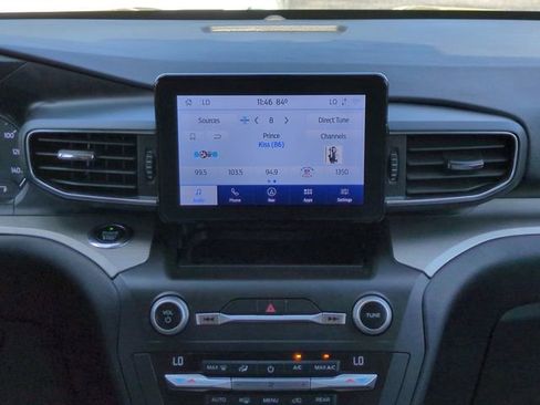 Certified 2020 Ford Explorer XLT w/ Equipment Group 202A image 20