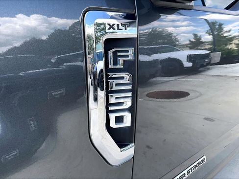 Used 2020 Ford F250 XLT w/ XLT Premium Package AWD/4WD image 28