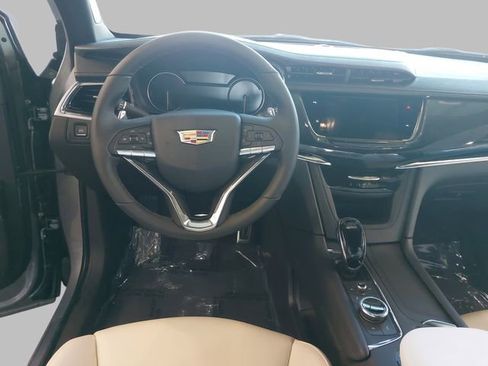 Used 2025 Cadillac XT6 Sport w/ LPO, Floor Liner Package image 17