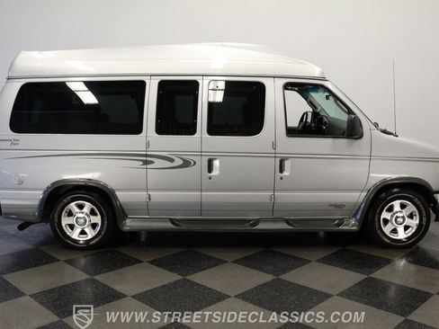 Used 2006 Ford E-150 and Econoline 150 image 12