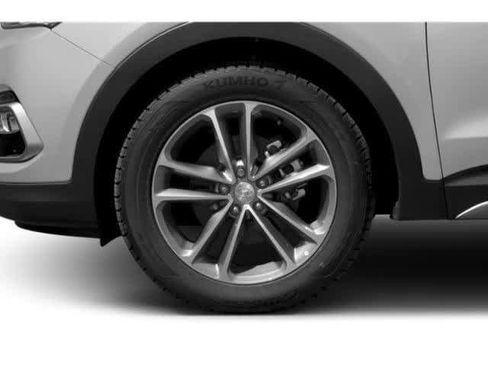 Used 2018 Hyundai Santa Fe Sport w/ 2.0T Ultimate Tech Package 05 FWD image 11