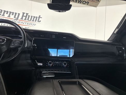 Used 2022 GMC Sierra 1500 AT4X image 23