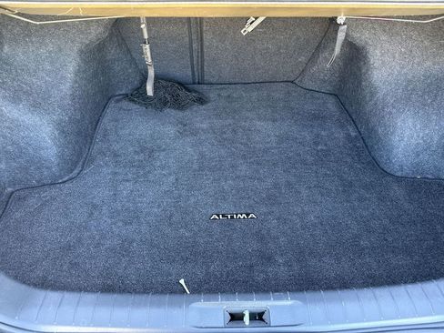 Used 2017 Nissan Altima 2.5 SV w/ Convenience Package FWD image 13