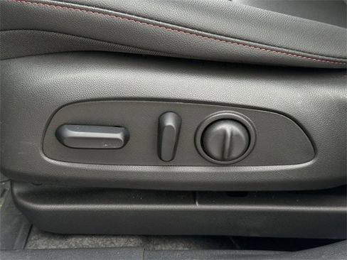 Used 2026 Chevrolet Trax RS w/ Driver Confidence Package image 28