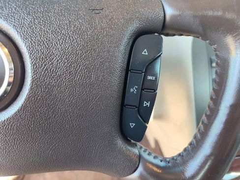 Used 2008 Buick Lucerne CXL w/ Luxury Package image 42