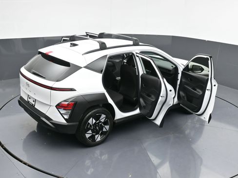 Used 2024 Hyundai Kona SEL w/ Convenience Package image 39