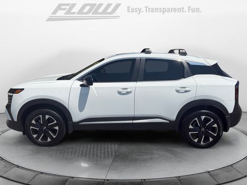 Certified 2026 Nissan Kicks SV w/ SV Premium Package AWD/4WD image 4