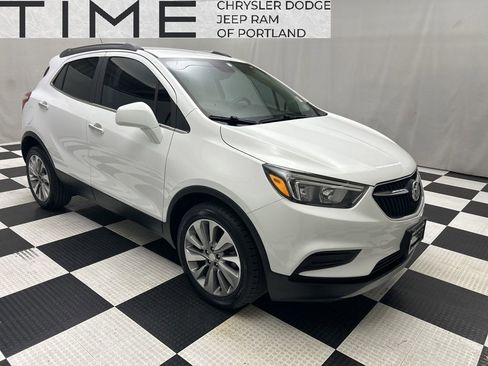 Used 2020 Buick Encore Preferred image 1