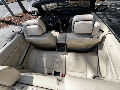 Used 2010 BMW 328i Convertible image 51